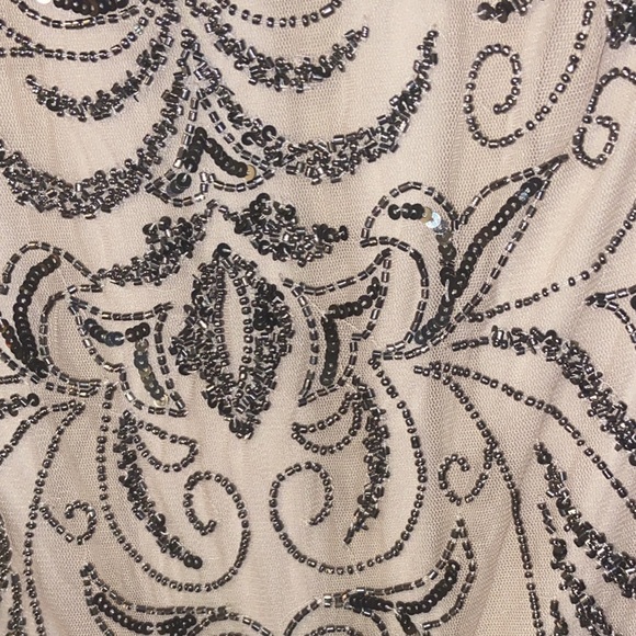 Adrianna Papell Dress Size 4 - Picture 2 of 4